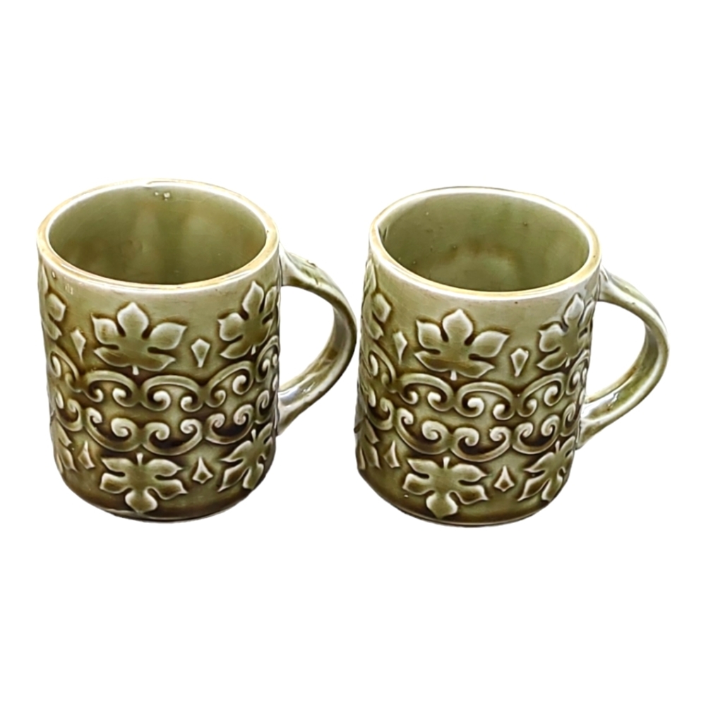 Retro 70s Olive Green Pottery Coffee Mug Raised Floral  Leaves🍃 -Japan Set of 2
